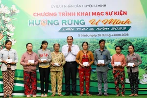 Khai mạc sự kiện Hương rừng U Minh