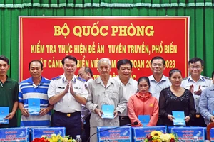 Đa dạng hình thức tuyên truyền Luật Cảnh sát biển Việt Nam 