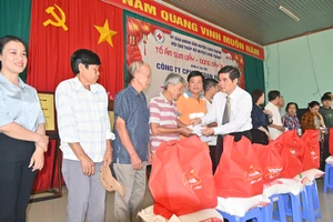 Công ty Vedan Việt Nam trao 1.000 phần quà nhân dịp Tết Giáp Thìn 2024