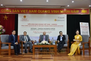 Chủ tịch Tập đoàn Xây dựng Hòa Bình Lê Viết Hải tham dự Diễn đàn kinh doanh “Tăng cường quan hệ kinh tế Việt Nam - Canada”