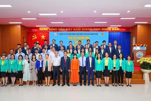 Nước giải khát Yến sào Khánh Hòa (Sanvinest ) tổ chức Hội nghị sơ kết 9 tháng đầu năm 2024 và kỷ niệm 21 năm xây dựng và phát triển