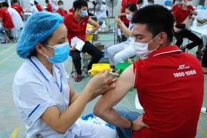 Hơn 2.000 shipper J&T Express đã được tiêm vaccine phòng Covid-19