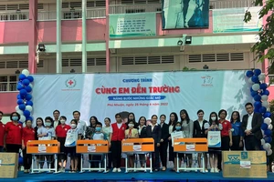 Chương trình Cùng em đến trường – Nâng bước ước mơ được tổ chức tại Phú Nhuận