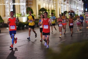 Khám phá thành phố lung linh qua cung đường chạy “di sản”