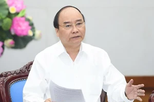 Thủ tướng Nguyễn Xuân Phúc chỉ đạo tại phiên họp Chính phủ tháng 5