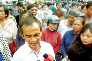Ông Huỳnh Văn Nén được xin lỗi công khai vào tháng 12-2015.