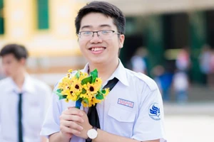 Phạm Hữu Triết, Trường THPT Năng khiếu ĐH Quốc gia TPHCM đạt điểm tuyệt đối ở 3 môn thi khối B