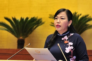 Trưởng Ban dân nguyện của Ủy ban Thường vụ Quốc hội Nguyễn Thanh Hải cho biết hiện tượng người dân phải “lót tay” để giải quyết công việc còn xảy ra khá phổ biến
