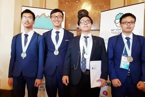 Việt Nam đoạt 1 Huy chương Vàng tại Olympic Hoá học quốc tế năm 2018