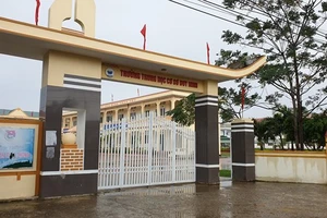 Trường THCS Duy Ninh nơi cháu N. bị cô T. bắt chịu phạt 231 cái tát