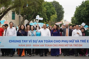 Thủ tướng Nguyễn Xuân Phúc dự lễ phát động Năm an toàn cho phụ nữ và trẻ em