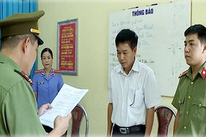Công an tỉnh Sơn La khởi tố và cấm đi khỏi nơi cư trú đối với bị can Trần Xuân Yến, Phó Giám đốc Sở GD-ĐT tỉnh Sơn La