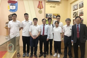 Đội tuyển Việt Nam dự thi Olympic Toán học quốc tế 2020