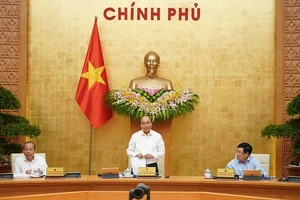 Thủ tướng Nguyễn Xuân Phúc chủ trì cuộc họp Chính phủ thường kỳ tháng 9-2020. Ảnh: VGP
