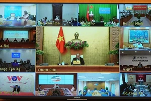 Thủ tướng Nguyễn Xuân Phúc chủ trì cuộc họp Thường trực Chính phủ về phòng chống dịch Covid-19