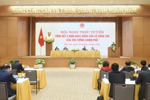 Thủ tướng Nguyễn Xuân Phúc chủ trì hội nghị. ẢNH: VIẾT CHUNG