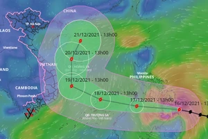 Vị trí và dự báo đường đi của bão RAI. Ảnh: VNDMS