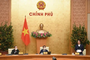 Bộ trưởng Bộ GD-ĐT Nguyễn Kim Sơn báo cáo tại cuộc họp