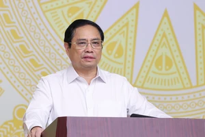 Thủ tướng Phạm Minh Chính chủ trì tại Hội nghị trực tuyến toàn quốc về phát triển thị trường lao động, sáng 20-8. Ảnh: VIẾT CHUNG 