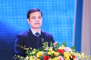 Ông Bùi Quang Huy 