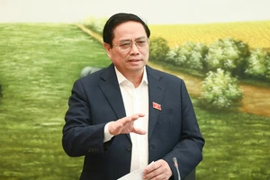 Thủ tướng Phạm Minh Chính phát biểu tại phiên thảo luận tổ, chiều 24-10. Ảnh: QUANG PHÚC