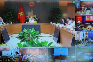  Phó Thủ tướng Trần Hồng Hà làm việc với Bộ Y tế, một số bộ, ngành, địa phương về mua sắm vaccine 
