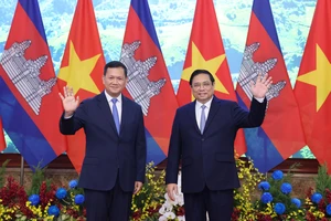 Thủ tướng Phạm Minh Chính và Thủ tướng Hun Manet. Ảnh: QUANG PHÚC