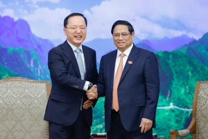 Thủ tướng Phạm Minh Chính tiếp ông Park Hark Kyu, Tổng Giám đốc phụ trách tài chính của tập đoàn Samsung 