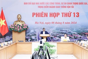 Thủ tướng chủ trì phiên họp Ban chỉ đạo các công trình, dự án quan trọng quốc gia, trọng điểm. Ảnh: VIẾT CHUNG