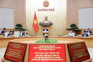 Thủ tướng Phạm Minh Chính chủ trì và phát biểu tại Hội nghị của Chính phủ quán triệt, triển khai về tổng kết việc thực hiện Nghị quyết số 18-NQ/TW. Ảnh: VIẾT CHUNG