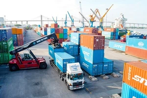 Trợ lực để ngành logistics TPHCM “cất cánh”