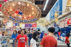 Nhiều mặt hàng đặc sản của Việt Nam được bày bán tại các siêu thị trong nước và quốc tế 
