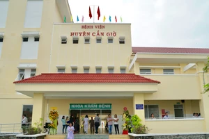 Ngày 29-12, UBND TPHCM khánh thành Bệnh viện Đa khoa huyện Cần Giờ. Ảnh: HOÀNG HÙNG