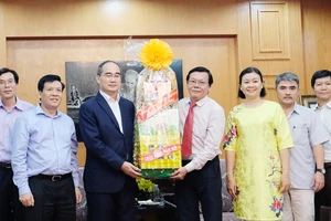 Bí thư Thành ủy TPHCM Nguyễn Thiện Nhân: Báo SGGP góp phần vào sự tăng tốc của TPHCM