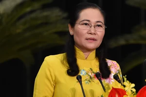 Chủ tịch HĐND TPHCM Nguyễn Thị Lệ phát biểu bế mạc kỳ họp. Ảnh: VIỆT DŨNG