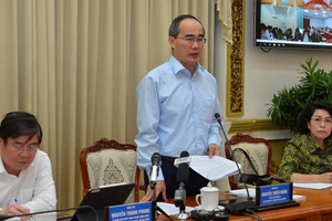  Bí thư Thành ủy TPHCM Nguyễn Thiện Nhân phát biểu tại Hội nghị về công tác cải cách hành chính. Ảnh: VIỆT DŨNG