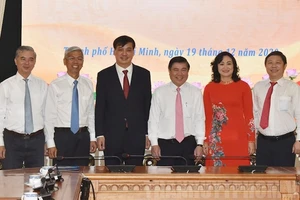 Phó Chủ tịch UBND TPHCM Võ Văn Hoan điều hành hoạt động chung của UBND TPHCM trong 9 ngày
