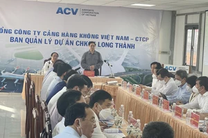 Thủ tướng Phạm Minh Chính làm việc với Ban quản lý dự án sân bay Long Thành