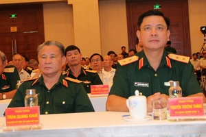 Trung tướng Nguyễn Trường Thắng cùng chủ trì buổi gặp mặt