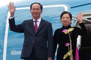 Chủ tịch nước Trần Đại Quang đã đến Tokyo, bắt đầu chuyến thăm cấp Nhà nước Nhật Bản