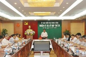 Đề nghị Bộ Chính trị kỷ luật Trung tướng Bùi Văn Thành và Thượng tướng Trần Việt Tân