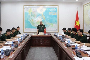 Thượng tướng Nguyễn Chí Vịnh chủ trì Hội nghị Ban Chỉ đạo về biên soạn Sách trắng Quốc phòng Việt Nam năm 2018. Ảnh: BQP