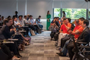 Lãnh đạo FPT, Viettel, VNPT thảo luận với 100 trí thức trẻ người Việt về chiến lược quốc gia 4.0