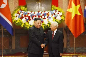 Tổng Bí thư, Chủ tịch nước Nguyễn Phú Trọng đón và hội đàm với Chủ tịch Kim Jong-un