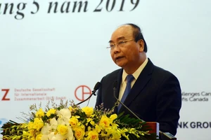 Thủ tướng Nguyễn Xuân Phúc: Sự sáng tạo của con người là vốn quý giá nhất!