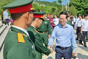 Chủ tịch nước Võ Văn Thưởng thăm huyện đảo Cô Tô