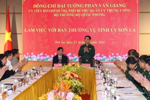 Đại tướng Phan Văn Giang làm việc với Ban Thường vụ Tỉnh ủy Sơn La