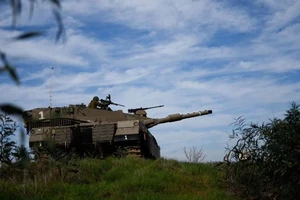 Nhà Trắng bỏ qua Quốc hội, duyệt bán đạn xe tăng khẩn cấp cho Israel