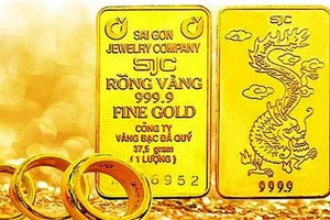 Giá vàng SJC neo trên 77 triệu đồng/lượng 