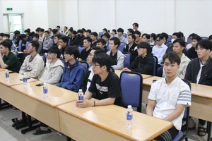Sinh viên Đại học Đà Nẵng sẽ tham gia khóa đào tạo thiết kế vi mạch bán dẫn
